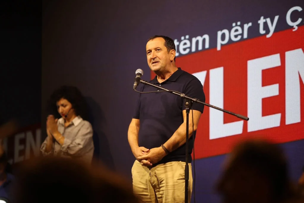 Ќоку го демантираше Касами, а потоа – себеси, српска донација за гимназијата или таен план за изградба на црква во Тетово?
