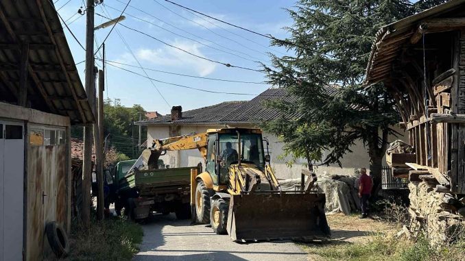 Градоначалникот на општина Пехчево Китански означи почеток на реконструкцијата на патот во село Робово