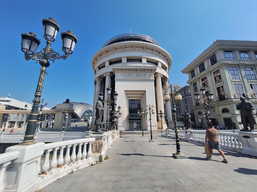 Кривична пријава против Романец, украл злато и пари во Скопје