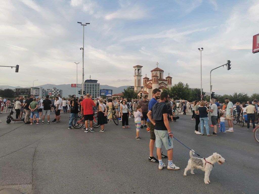,,Стоп за Вардариште” утре наутро ќе го блокира мостот „Близнак“ во Аеродром