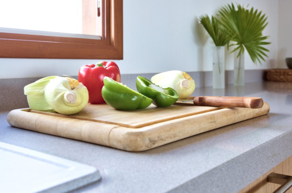 Убедливо највалканиот предмет во кујната, а го користите секој ден: како да го исчистите