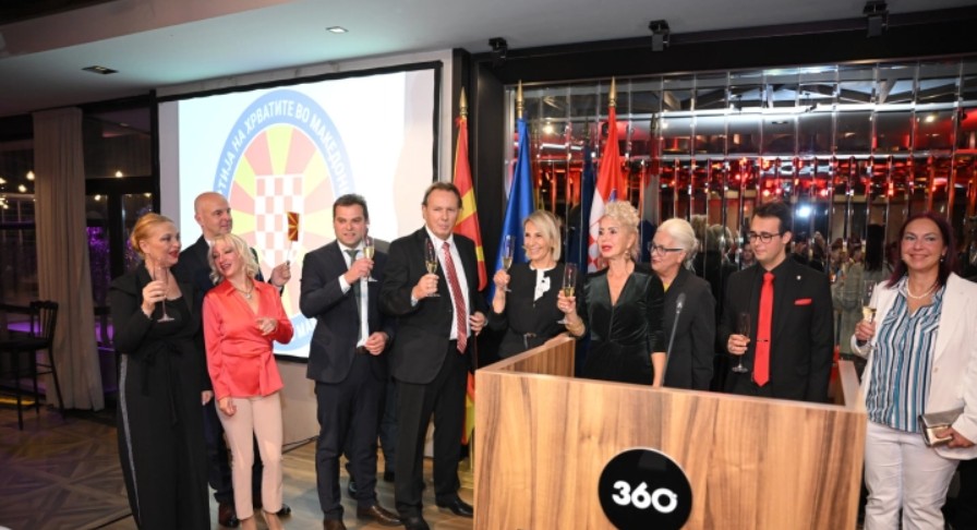 Хрватите во Македонија основаа партија