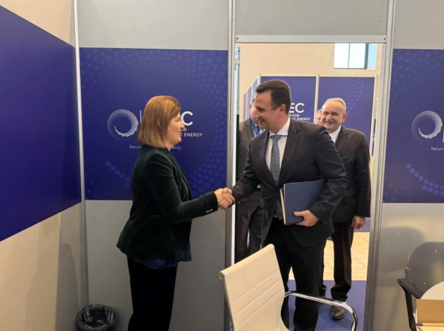 Средби на Божиновска на Форумот во Атина, во фокусот инфраструктурното поврзување со регионот