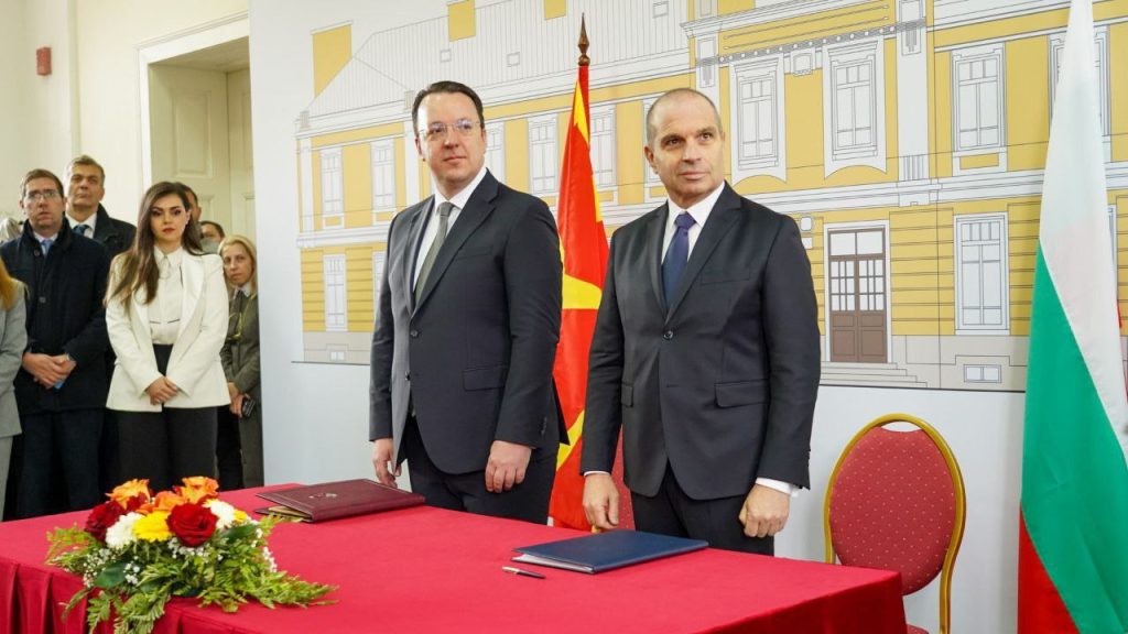 Кошта и Кос за Договорот за коридорот 8: Регионална поврзаност, просперитет и заедничка безбедност