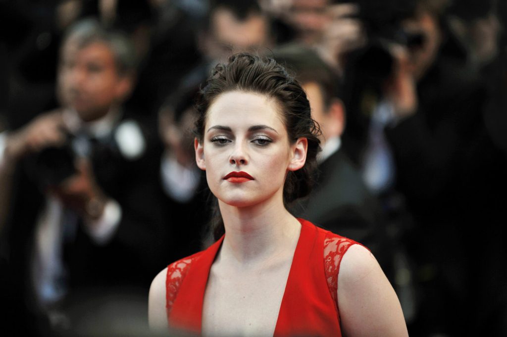 (Фото) „Вампирската“ фризура е неочекуван хит за 2026 година