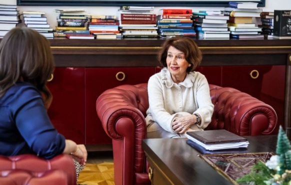 Сиљановска-Давкова на средба со претставници на АЛДЕ