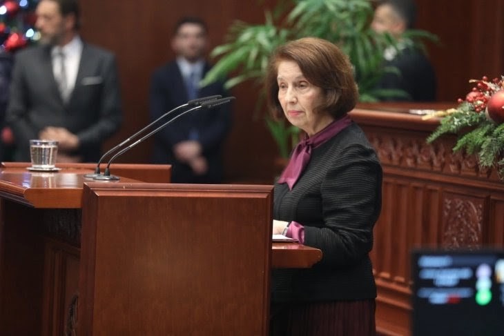 Годишно обраќање на претседателката во Собрание: Потребени се гаранции за евроинтеграциите, и од ЕУ и од Бугарија