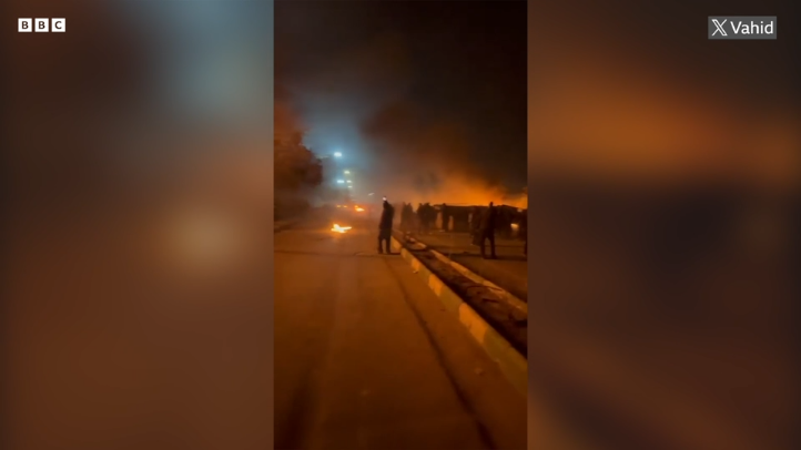 Во Иран продолжуваат протестите и покрај репресијата од властите