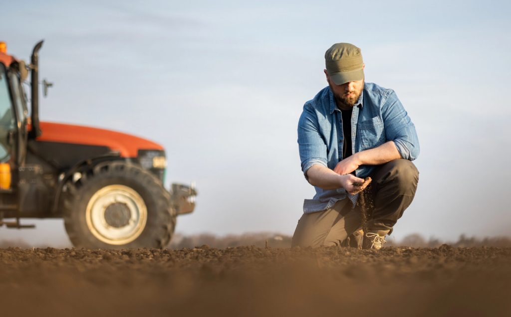 Барале клуч од трактор и ископале римско злато: „Ја ставив раката во калта и ги почувствував монетите“