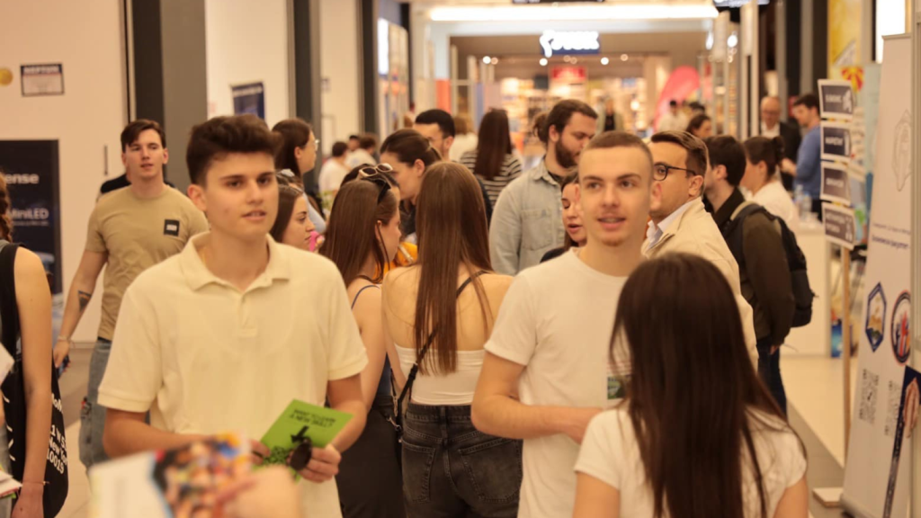 Саем за образование и кариера утре и задутре во Сити мол