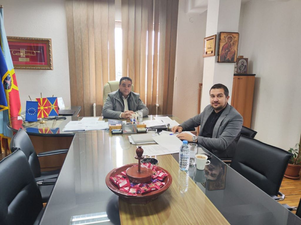 Средба на градоначалниот на општина Пехчево Китански и директорот на ИПР Здравков, тема на разговор проектите за регионален развој