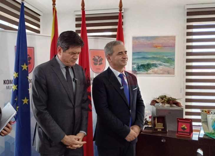 Рокас: Работите во борбата со корупцијата се движат во вистински правец