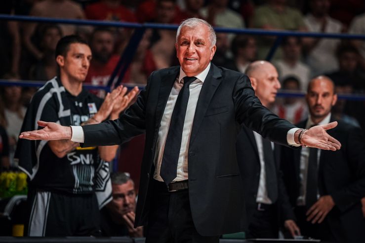 Брутален напад врз Обрадовиќ: Никогаш не даде машка изјава, исфабрикуван феномен!