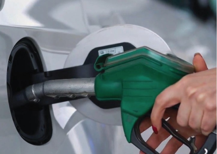 Владата утре ќе воведе вонредни мерки против високите цени на бензините