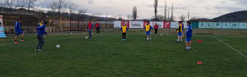 Трета лига Исток: Овче Поле на врвот по 15. коло, ФК Брегалница 1926 в недела против Дојранско Езеро