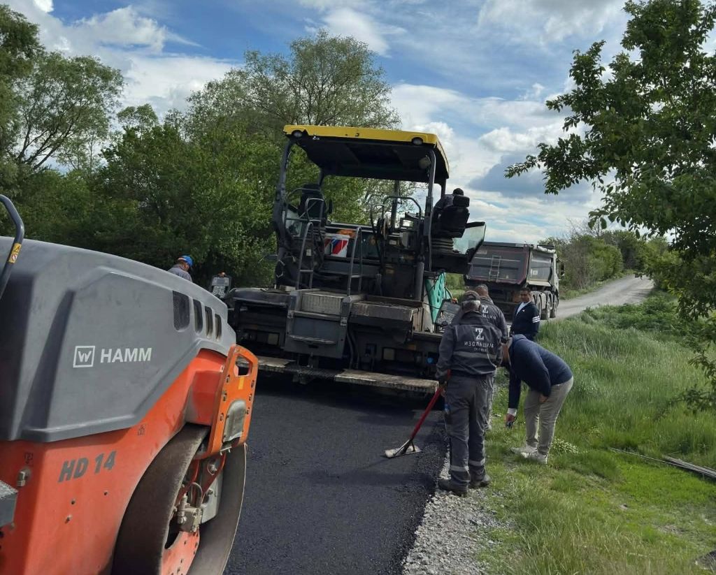 Започна асфалтирањето на локалниот пат кој ги поврзува селата Умлена и Робово