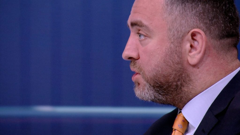 Тошковски: Зошто овој обвинител го повредува принципот на тајност за наводната шпионска афера во претседателскиот кабинет?