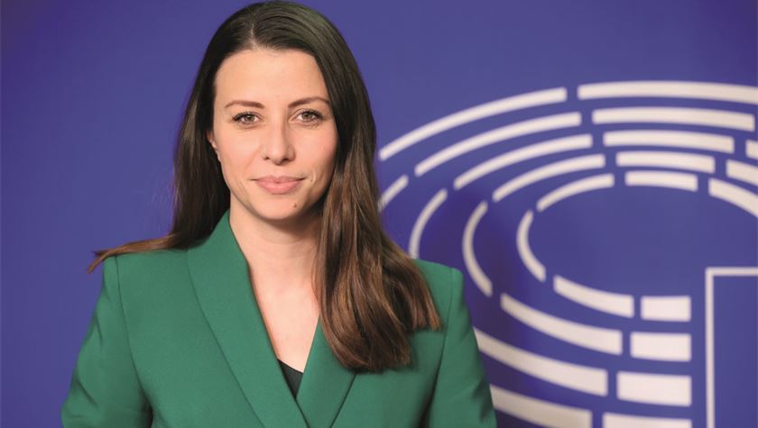 Јовева во Европарламентот: Македонија не треба да ја плаќа цената за нечии политички фрустрации